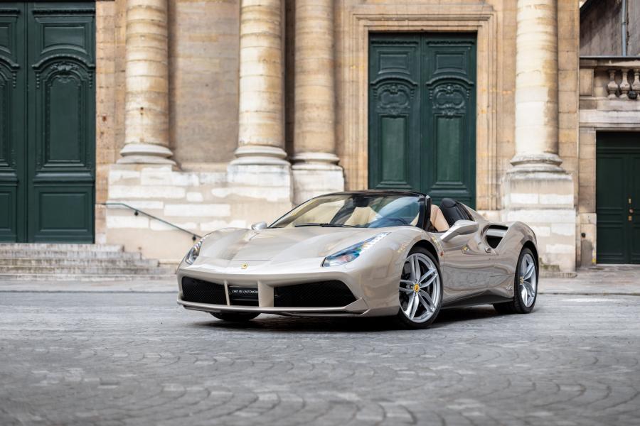  Ferrari 488 Spider Sleek Beauty (233572) 2018 года  (фото 1 из 22)